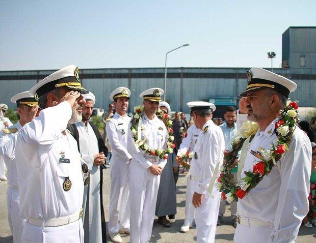 ناوگروه شصت و سوم نیروی دریایی ارتش در بندرعباس پهلو گرفت ناوگروه شصت و سوم نیروی دریایی ارتش در بندرعباس پهلو گرفت