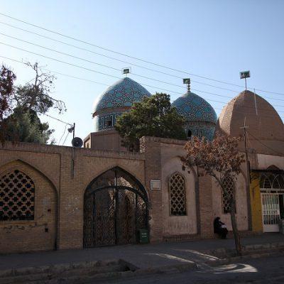 شروع بازسازی موضعی کاشی کاری گنبد مشتاقیه کرمان