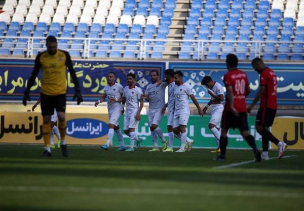 لیگ برتر فوتبال، فزونی فولاد مقابل نساجی در 45 دقیقه اول
